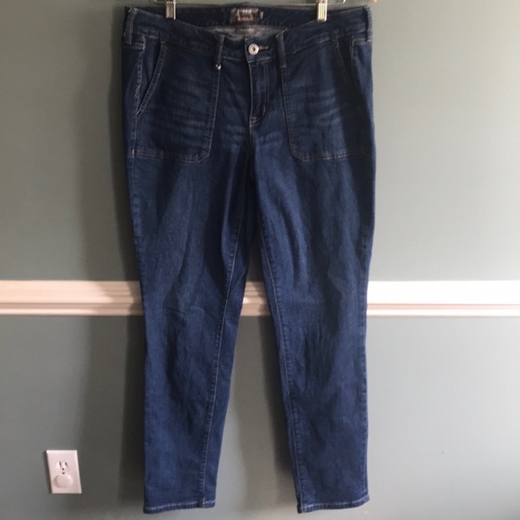 Torrid Boyfriend Straight Vintage Stretch Mid-Rise Jean. Size 10 tall. Stretch. - Picture 3 of 10